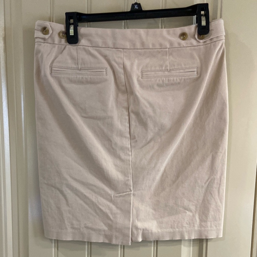Light Colored Kaki Skirt by GAP Brand. - Picture 12 of 14